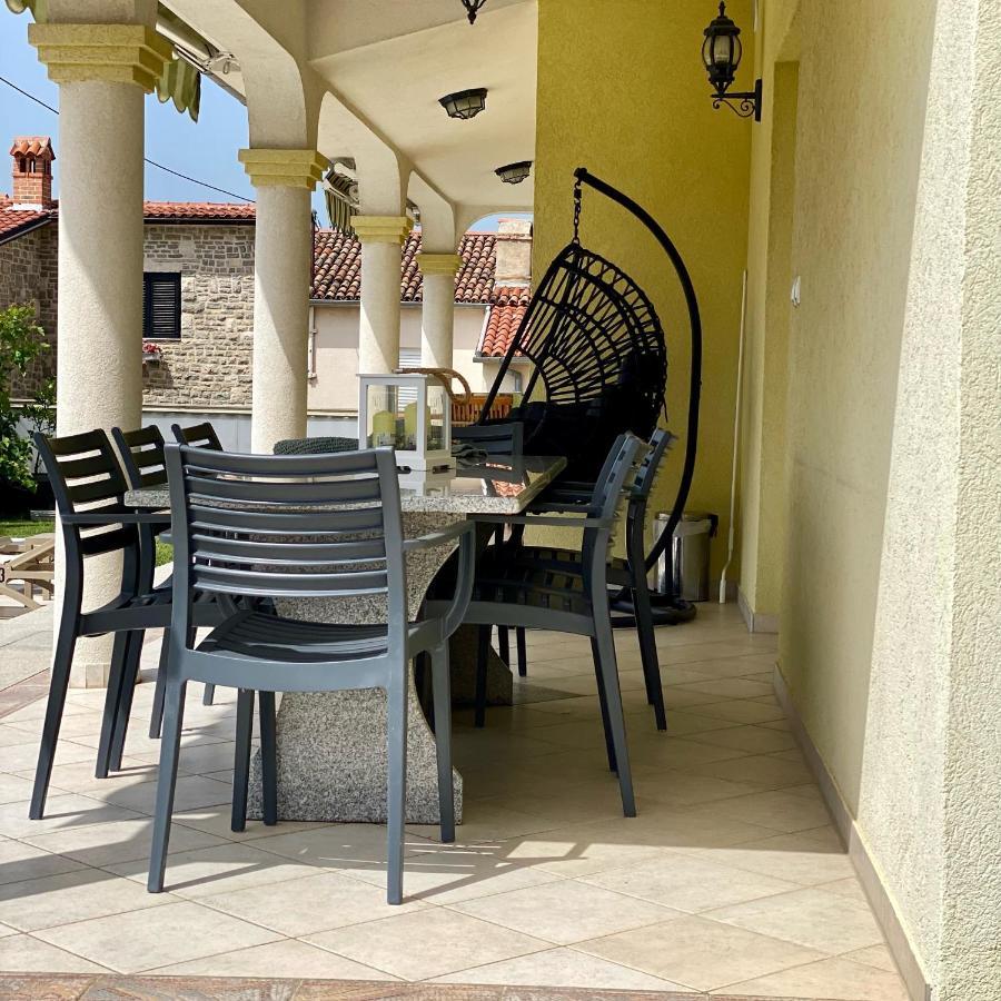 Apartment Komljenovic Πούλα Εξωτερικό φωτογραφία