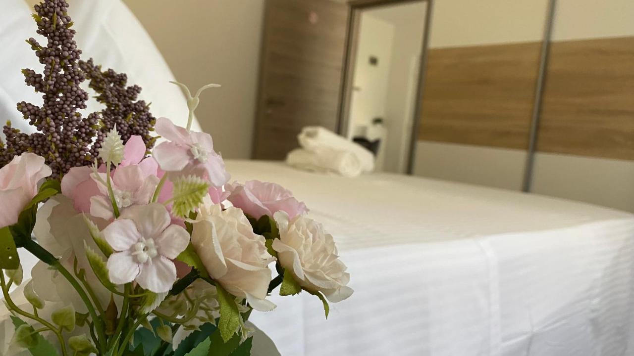 Apartment Komljenovic Πούλα Εξωτερικό φωτογραφία