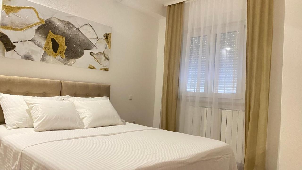 Apartment Komljenovic Πούλα Εξωτερικό φωτογραφία